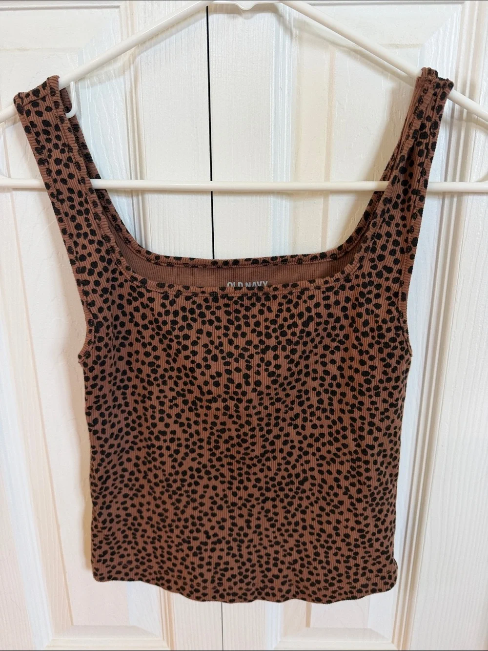 Old Navy women’s leopard print ribbed tank top
